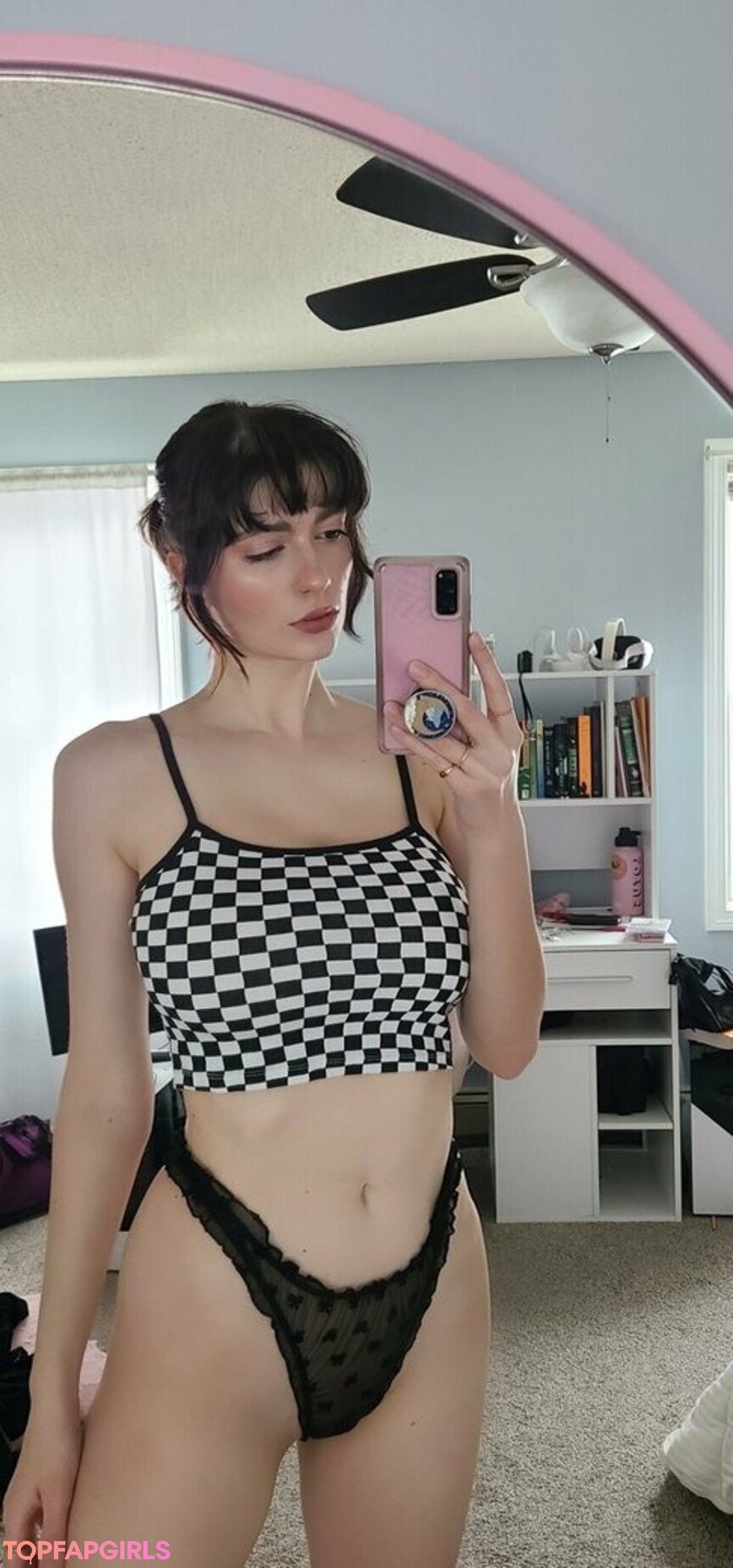 Foto desnuda filtrada de OnlyFans de Rocketbabey #1390