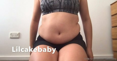 Foto desnuda filtrada de OnlyFans de Lilcakebaby