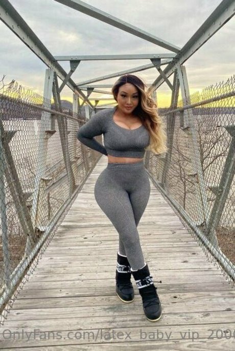 Latexbabyvip2000