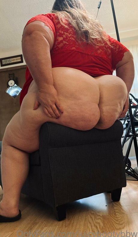 Juicybootybbw
