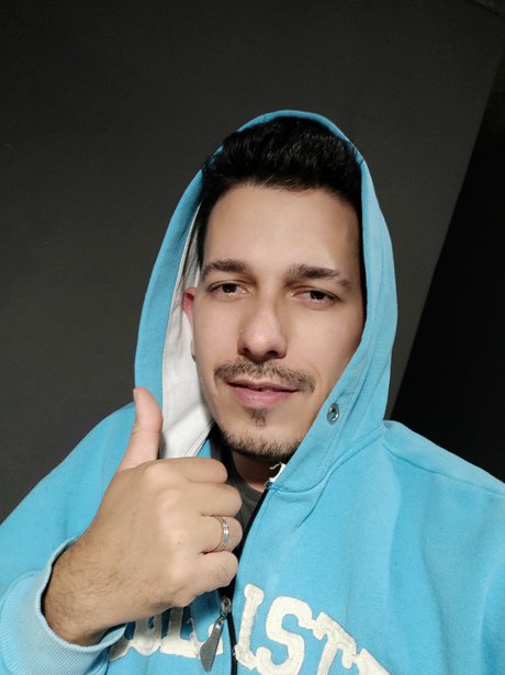 Foto desnuda filtrada de OnlyFans de Ragner Lemos