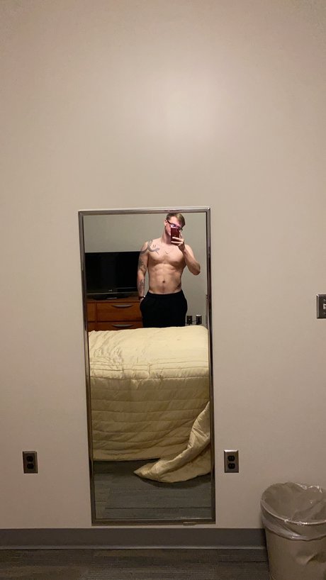Foto desnuda filtrada de OnlyFans de Nate