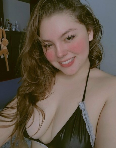 Foto desnuda filtrada de OnlyFans de Mia Lee Miaale