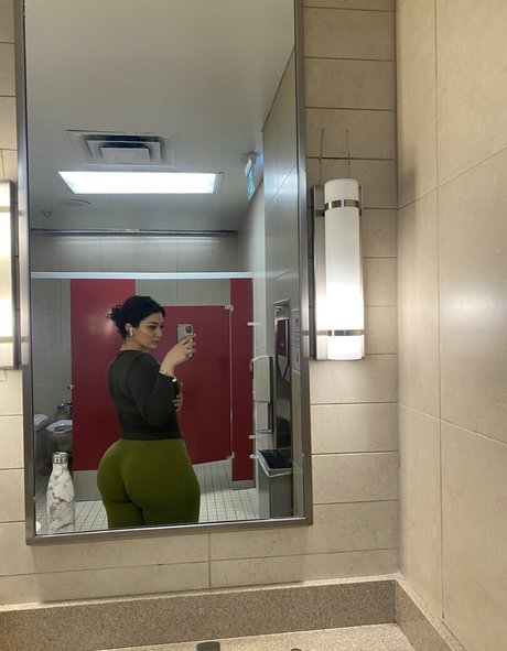 Foto desnuda filtrada de OnlyFans de Zainaabbab