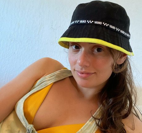 Foto desnuda filtrada de OnlyFans de Dev Lemons