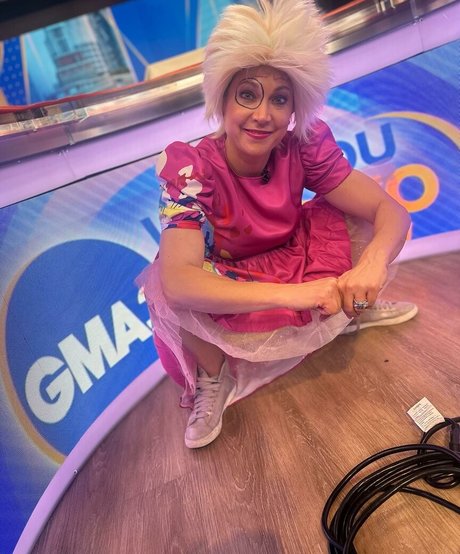 Hot News Weather Babes