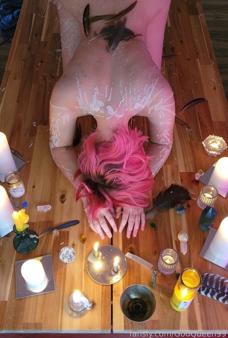 Foto desnuda filtrada de OnlyFans de Godqueen99
