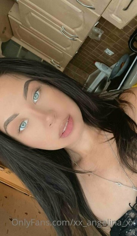 Xxangelinaxx
