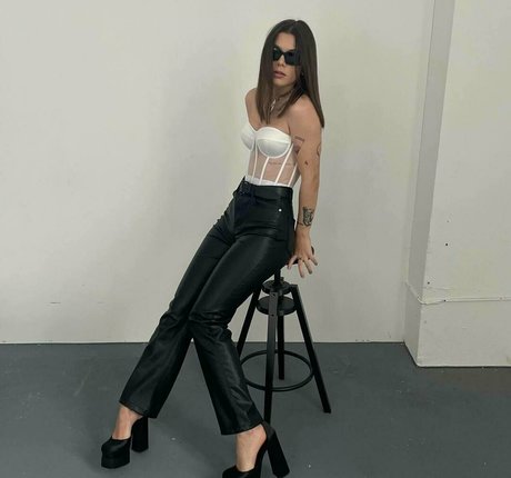 Foto desnuda filtrada de OnlyFans de Isabelaevans