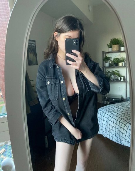 Foto desnuda filtrada de OnlyFans de Baileymoon15