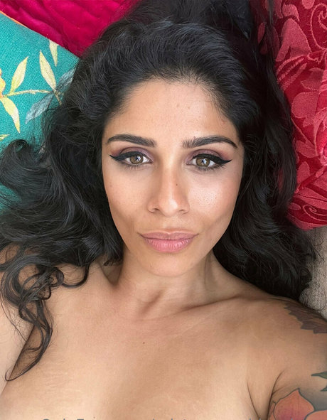 Mistresssophiasahara