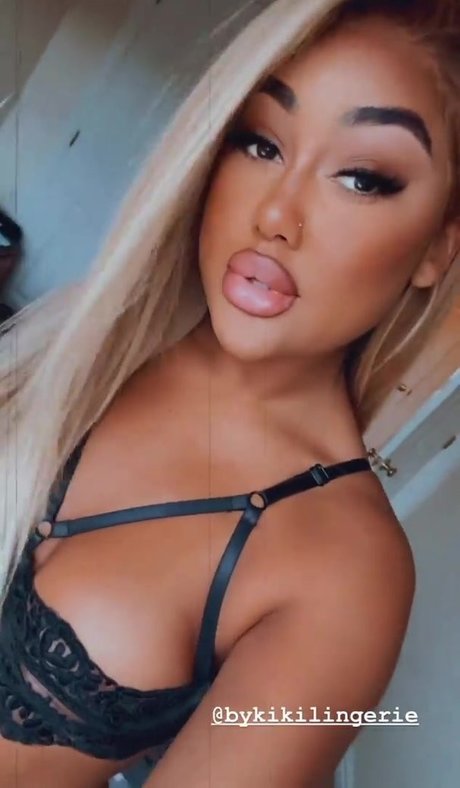 Foto desnuda filtrada de OnlyFans de Marlie Lewis