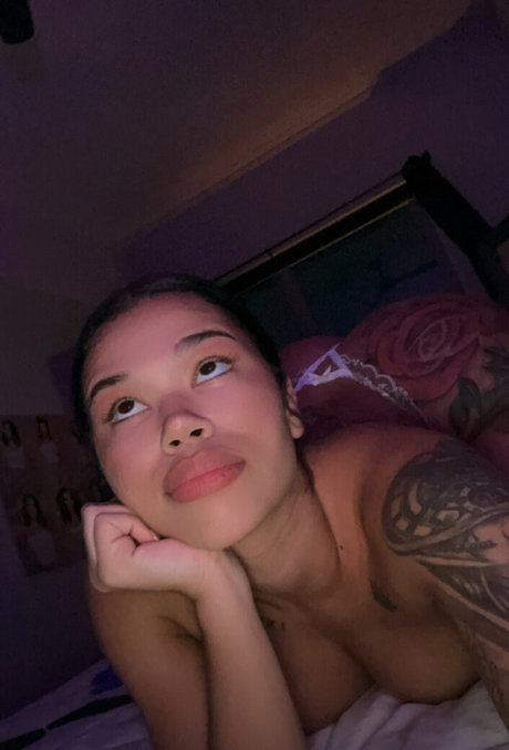 Foto desnuda filtrada de OnlyFans de Mulan Hernandez