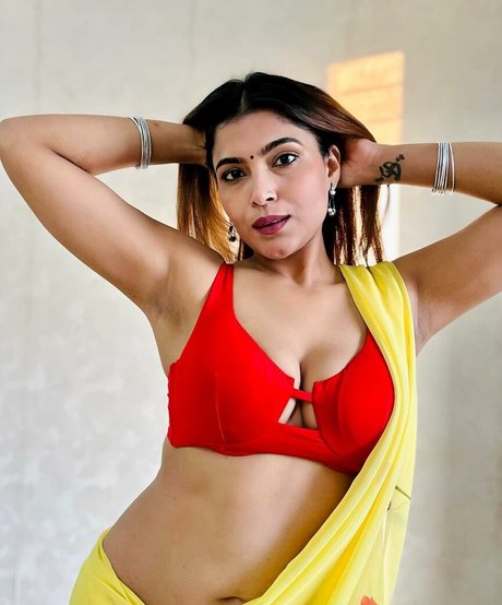 Foto desnuda filtrada de OnlyFans de Tanya Chaudhari