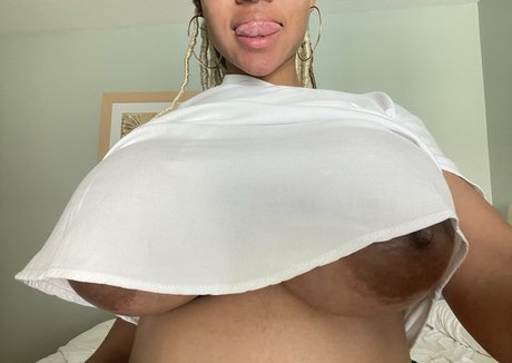 Ariel The Titgodddess Vip