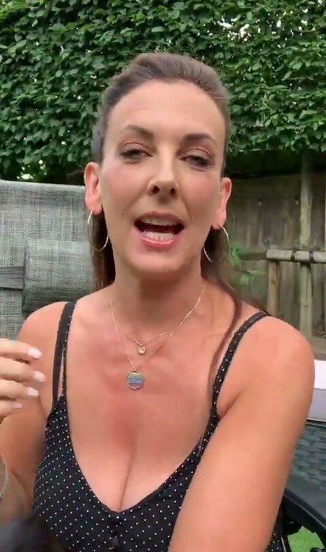 TV Shopping Presenters