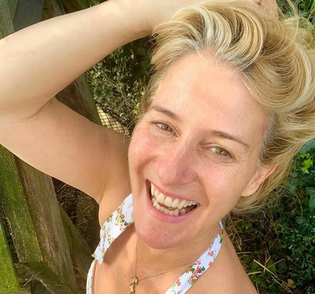 TV Shopping Presenters