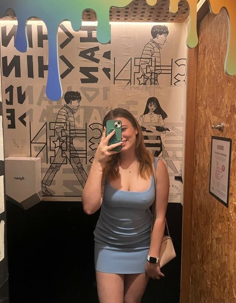 Foto desnuda filtrada de OnlyFans de Cosmeticnursex