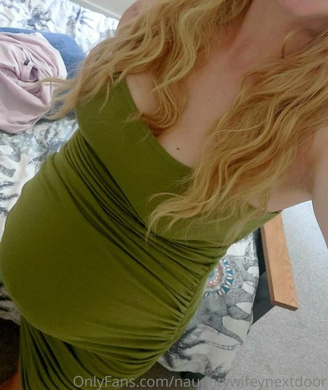 Naughtywifeynextdoor