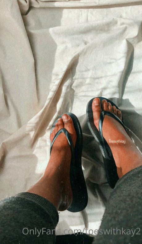 Toeswithkay2
