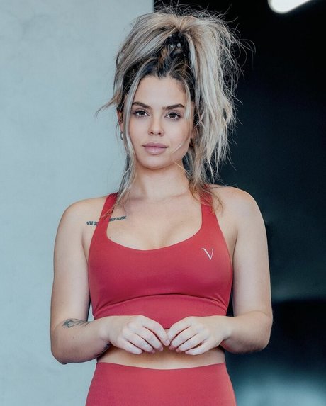 Foto desnuda filtrada de OnlyFans de Laurie Doucet  Lauriedou7