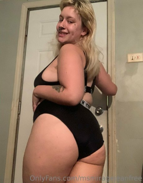 Foto desnuda filtrada de OnlyFans de Msmiragejeanfree