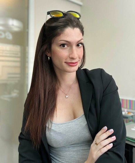 Kimberly Apasara Thomas