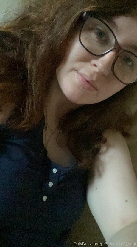 Pr3ttyandpr3gnant