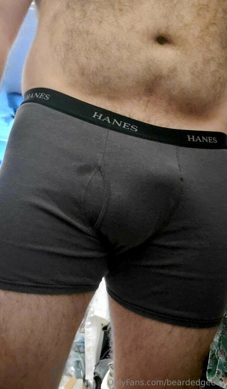 Foto desnuda filtrada de OnlyFans de Beardedgeeky
