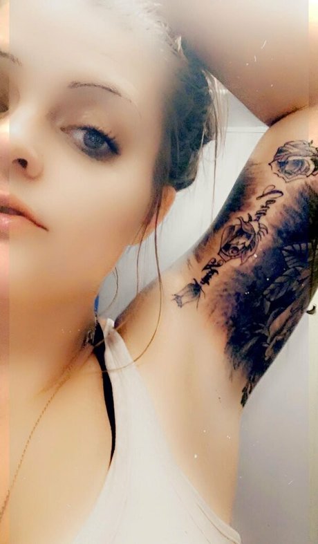 Foto desnuda filtrada de OnlyFans de Lexybebe5