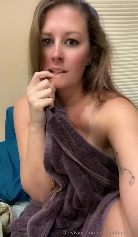 Foto desnuda filtrada de OnlyFans de Accountingnerd