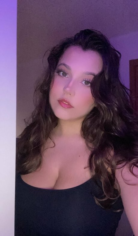 Foto desnuda filtrada de OnlyFans de Red Mariana