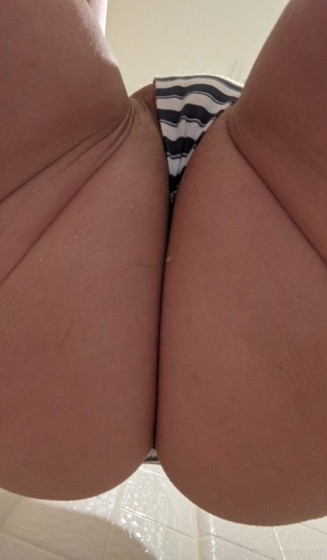 Foto desnuda filtrada de OnlyFans de Dumbxxtch