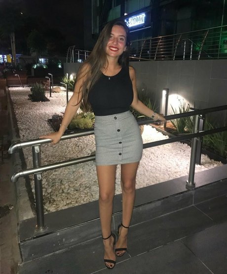 Foto desnuda filtrada de OnlyFans de Sapir Hazansky