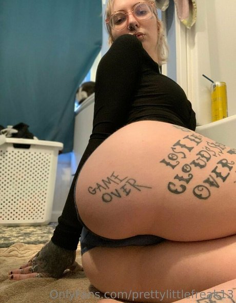 Prettylittlefreak13