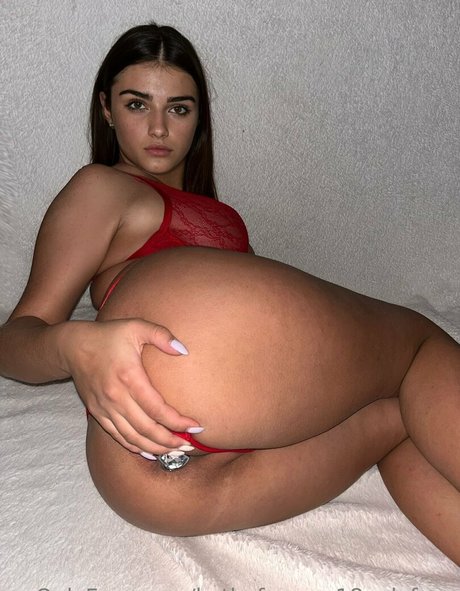Foto desnuda filtrada de OnlyFans de Kathyforever18onlyfans