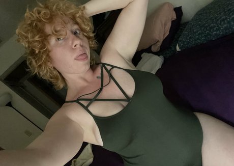 Foto desnuda filtrada de OnlyFans de Nerdyxcurvyxdirty
