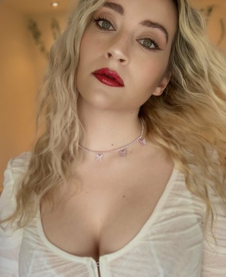 Foto desnuda filtrada de OnlyFans de Blissfulwhisperasmr