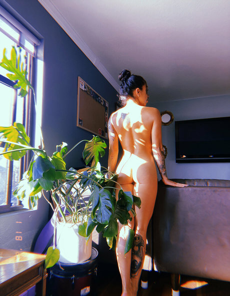 Foto desnuda filtrada de OnlyFans de Winniehoney