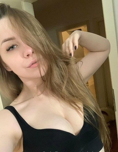 Foto desnuda filtrada de OnlyFans de Pinky Kraken