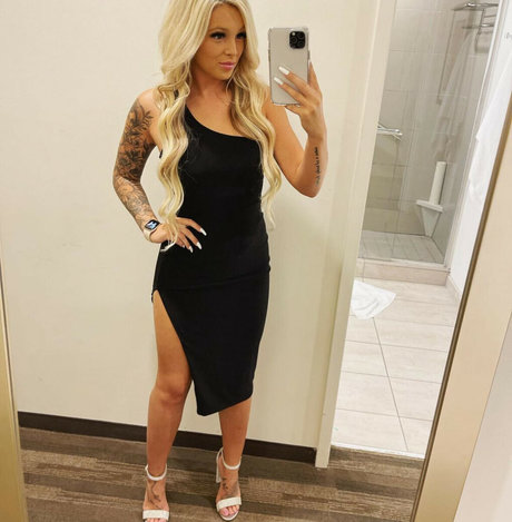 Foto desnuda filtrada de OnlyFans de Blondebombshell383
