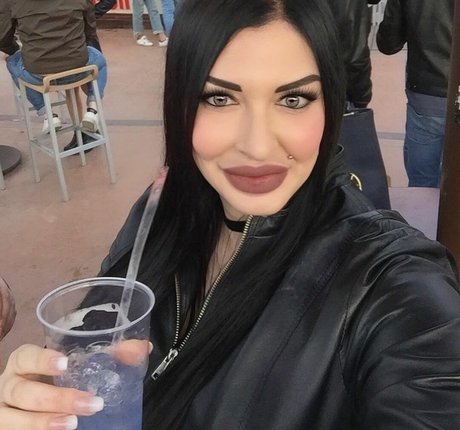 Foto desnuda filtrada de OnlyFans de Elisabettamediterraneagirl