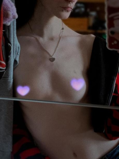 Foto desnuda filtrada de OnlyFans de Bat Brookes