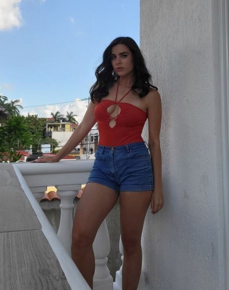 Foto desnuda filtrada de OnlyFans de Stephanie Domet