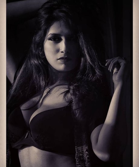 Foto desnuda filtrada de OnlyFans de Rasha Kirmani