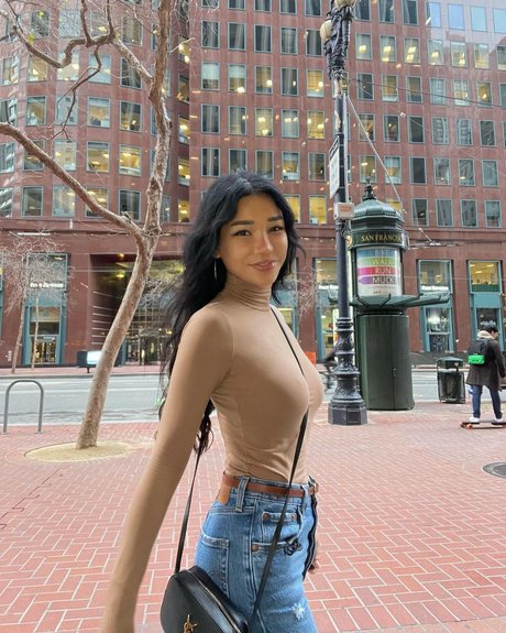 Joleen Diaz