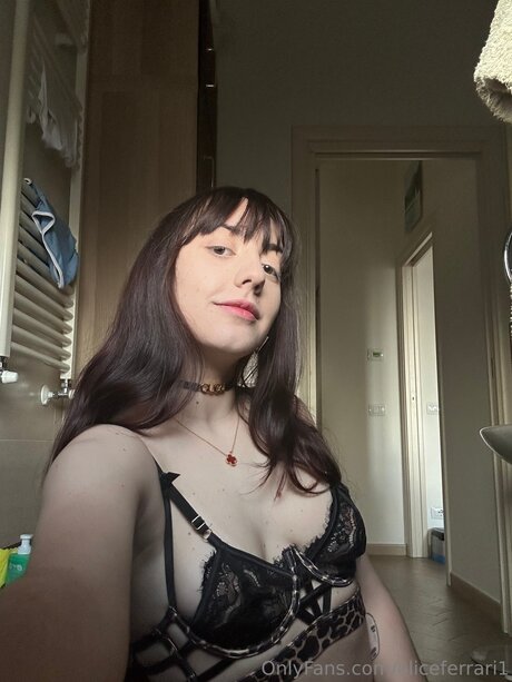 Aliceferrari1