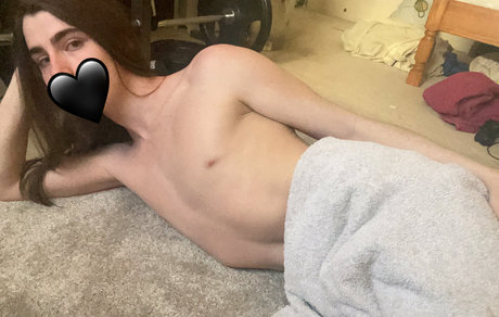 Foto desnuda filtrada de OnlyFans de Snowboypvt