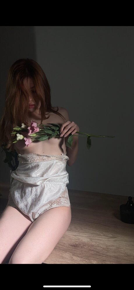 Foto desnuda filtrada de OnlyFans de Monikaredfoxx