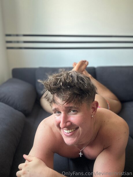 Christianlevine Straight
